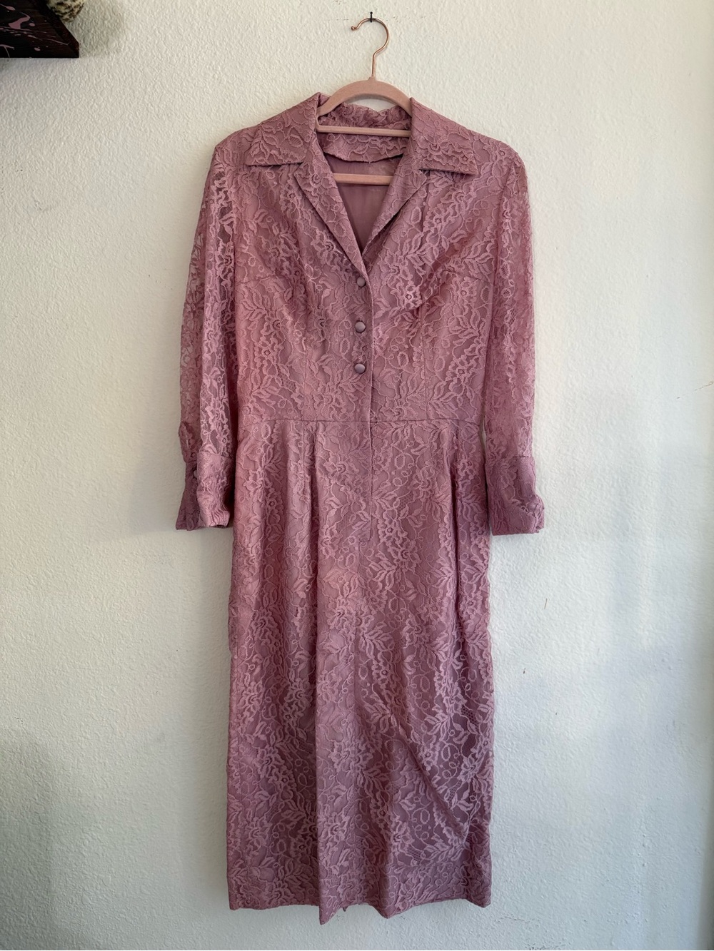 True-Vintage 1950s Dusty Rose Floral Lace Shirt-Waist Dress Union Made Small